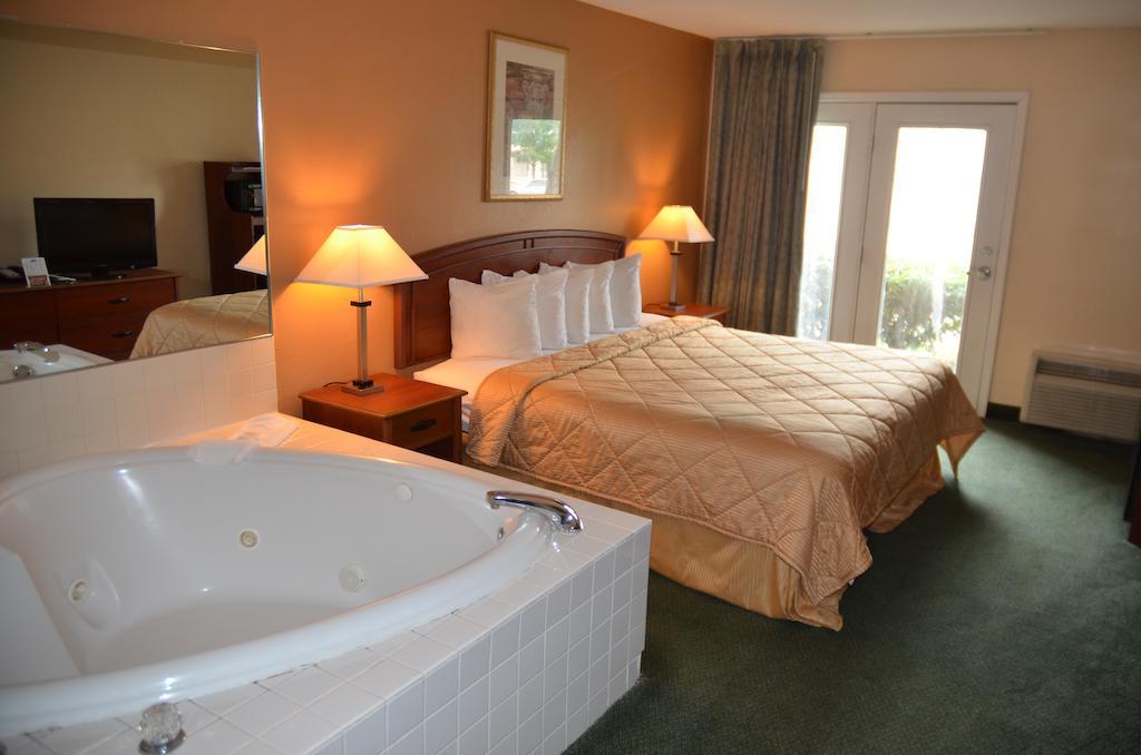 Rodeway Inn تشاتانوغا الغرفة الصورة